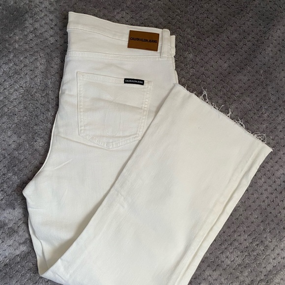 Calvin Klein High Rise Cripped Kick Boot - Picture 6 of 10